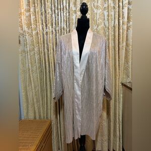 VS Elegant Metallic Kimono Robe